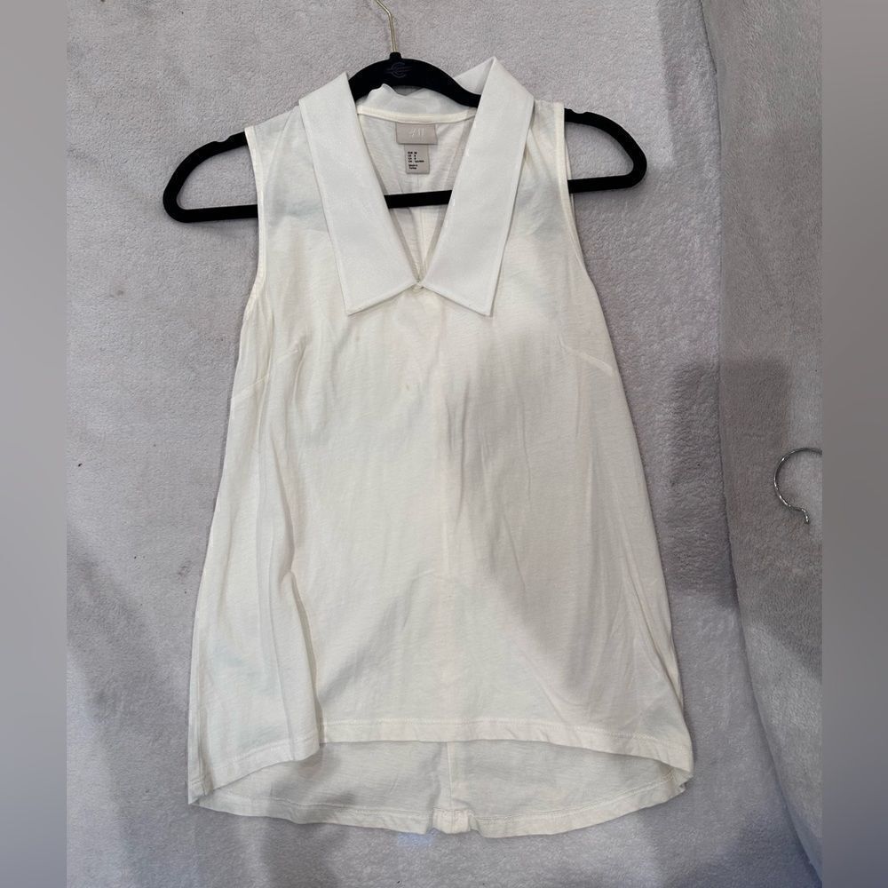 Women’s top white size 8 H&M